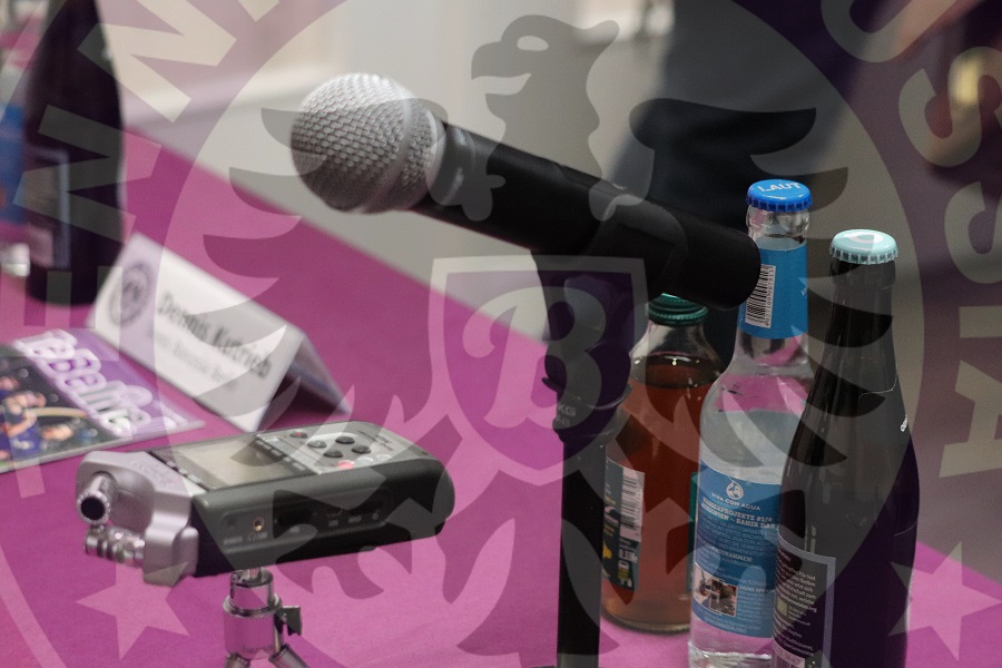 Oh je: Keine Pressekonferenz bei Tebe