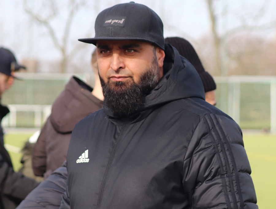 Tuuli Zazai macht Ronny fit