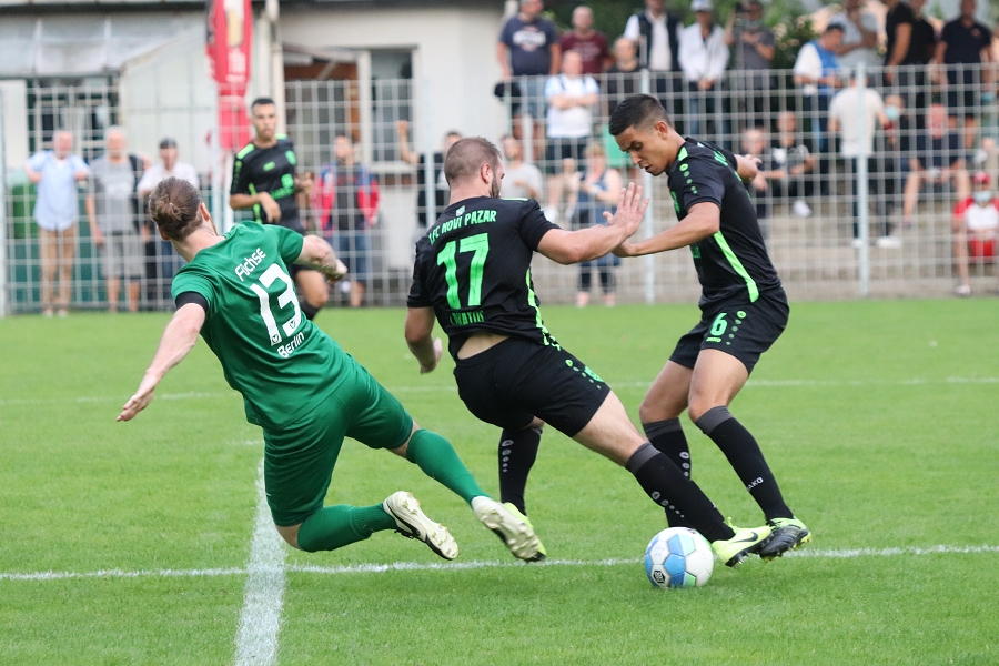 Galerie plus Video: Fassungsloses Entsetzen im Fuchsbau