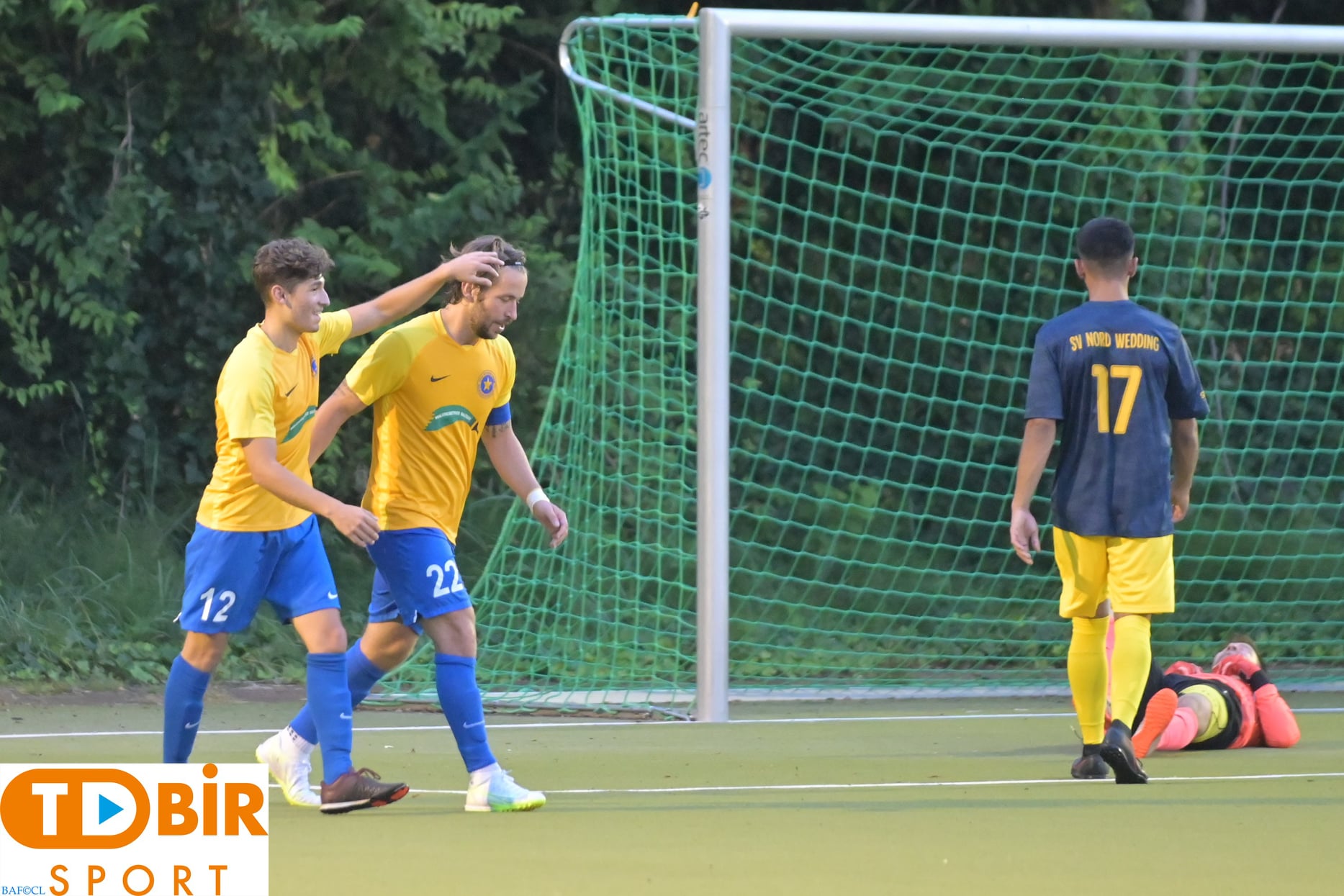 SFC Stern 1900 zieht souverän und ohne Glanz in die zweite Runde ein.