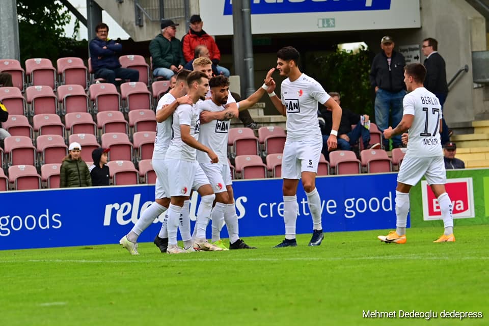 Wieder doppelter Jindaoui: BAK verringert Abstand zum BFC