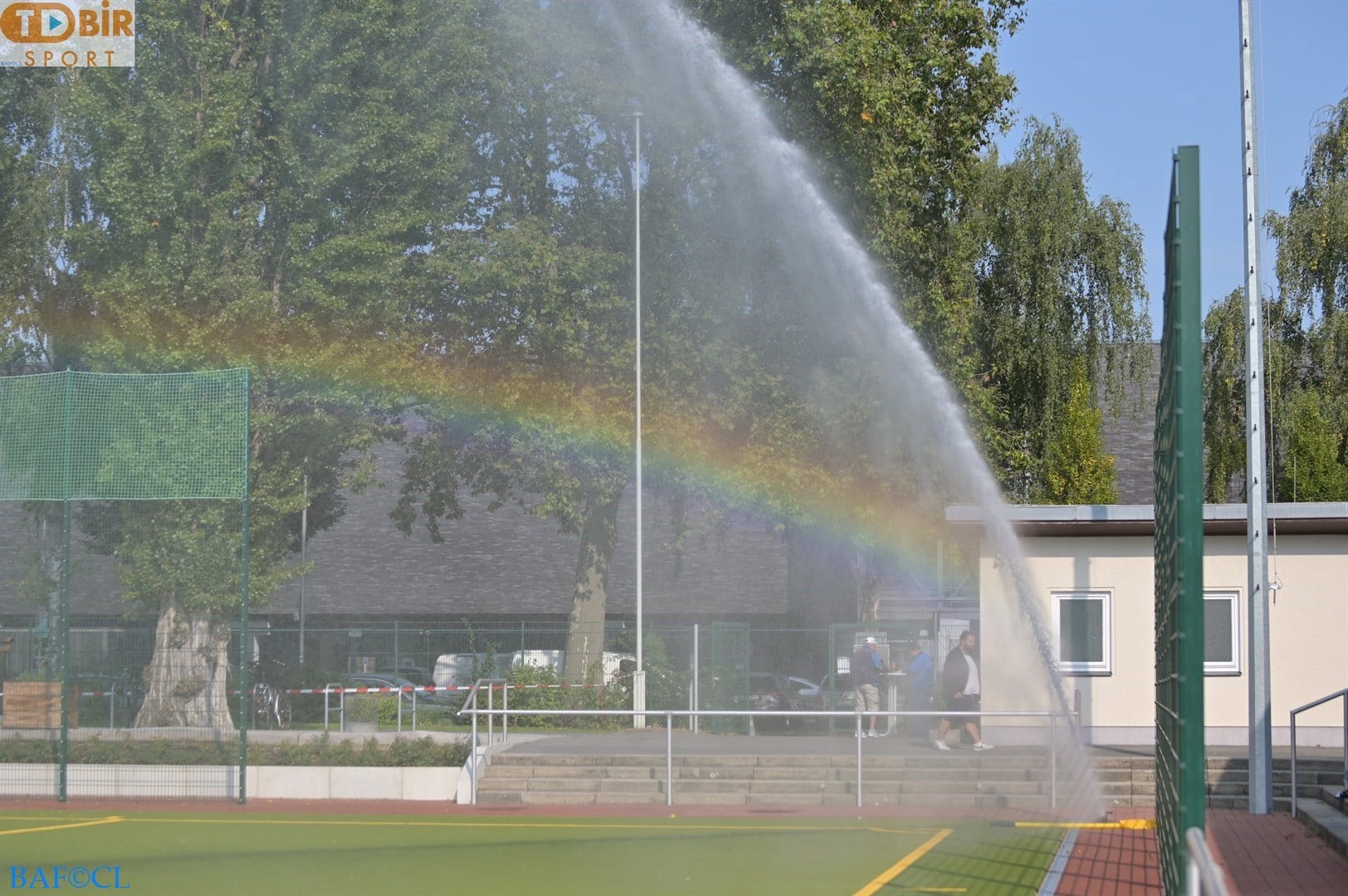Schlag ins Gesicht: BSV Al-Dersimspor II entfacht Rudelbildung