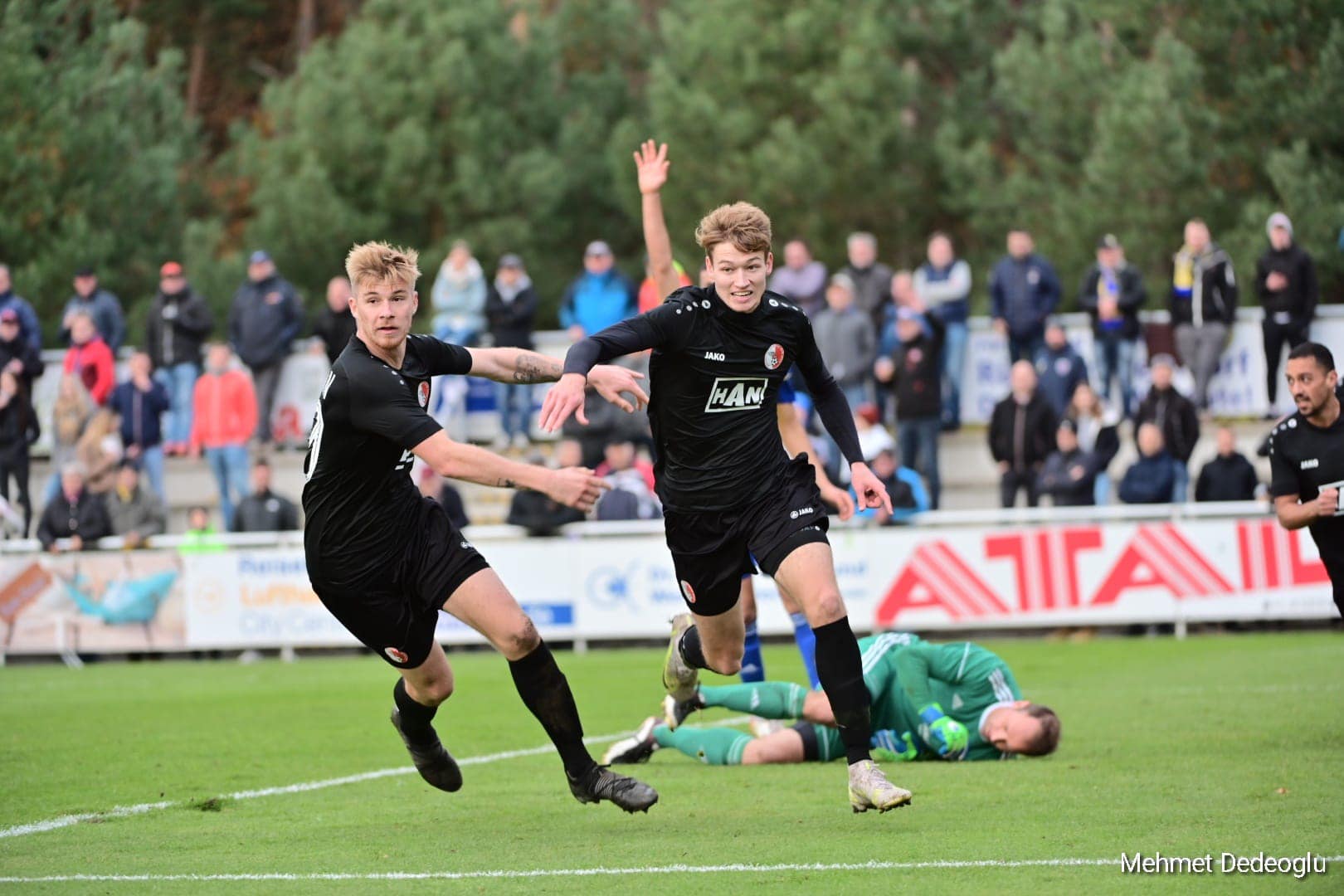 Michel Ulrich erlöst den Berliner AK kurz vor Schluss
